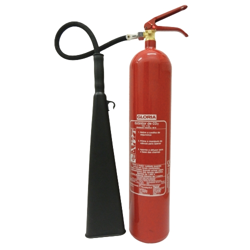O extintor CO2 KS 2 ST / KS 5 ST é um equipamento essencial de primeira intervenção, especialmente indicado para incêndios que envolvem líquidos inflamáveis ou equipamentos elétricos energizados.
