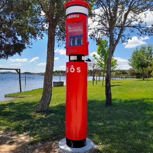 O Totem SOS possui dispositivos OneUP.