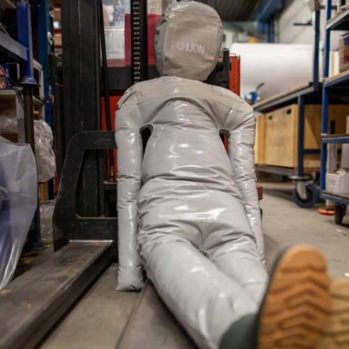 Manequim inteligente Básico SmartDummy™ adequado para treino em busca e salvamentos.