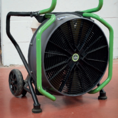 A estrutura do MACH 52 conta com cobertura em alumínio resistente e 8 lâminas desenvolvidas com design especial