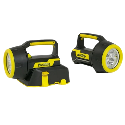 A Lanterna de Mão Recarregável LED XT WOLFLITE® é projetada para garantir segurança, robustez e desempenho superior em ambientes exigentes.