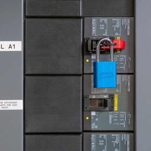 O bloqueio elétrico S3822 não requer ferramentas para instalação.